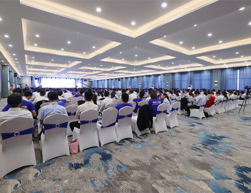 易高·绽开丨2019计谋协作火伴大会美满进行！
