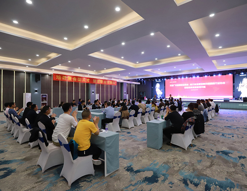 广东省橱柜业商会&湖北省全屋定制衣柜橱柜行业协会到临国产精品999观赏交换