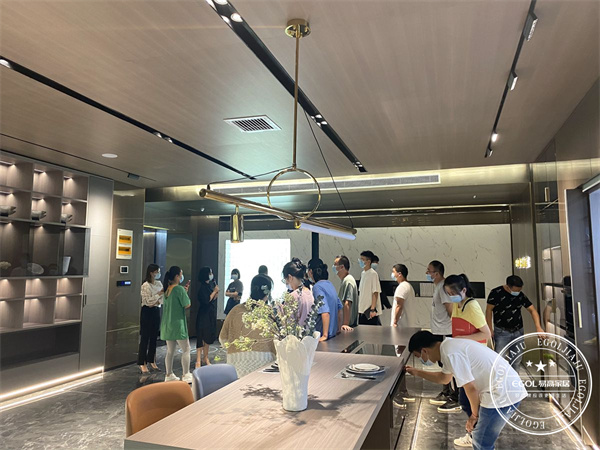 国产精品999-99精品国产乱码久久久人妻